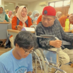 People attending a conference run by Jumantik Training with PERTUNI Indonesia - people with visual disabilities play an active role in efforts to prevent dengue fever (Supported by the RES EDI Grant 2025)