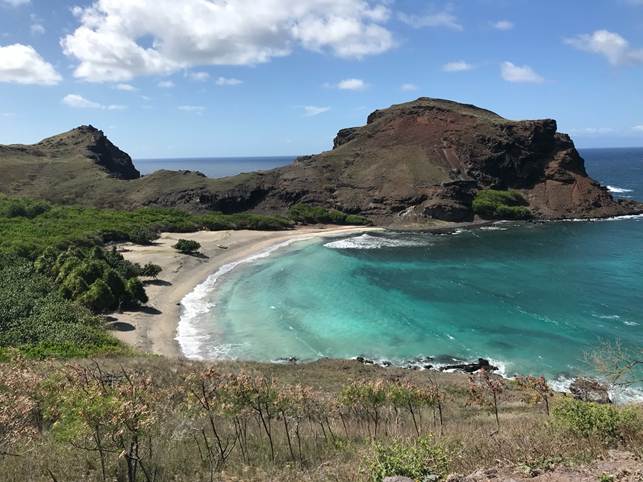 An unexpected beach suddenly appears from the road on Ua Pou island in the Marquesas, French Polynesia (Photo: Emmanuel Toussaint)