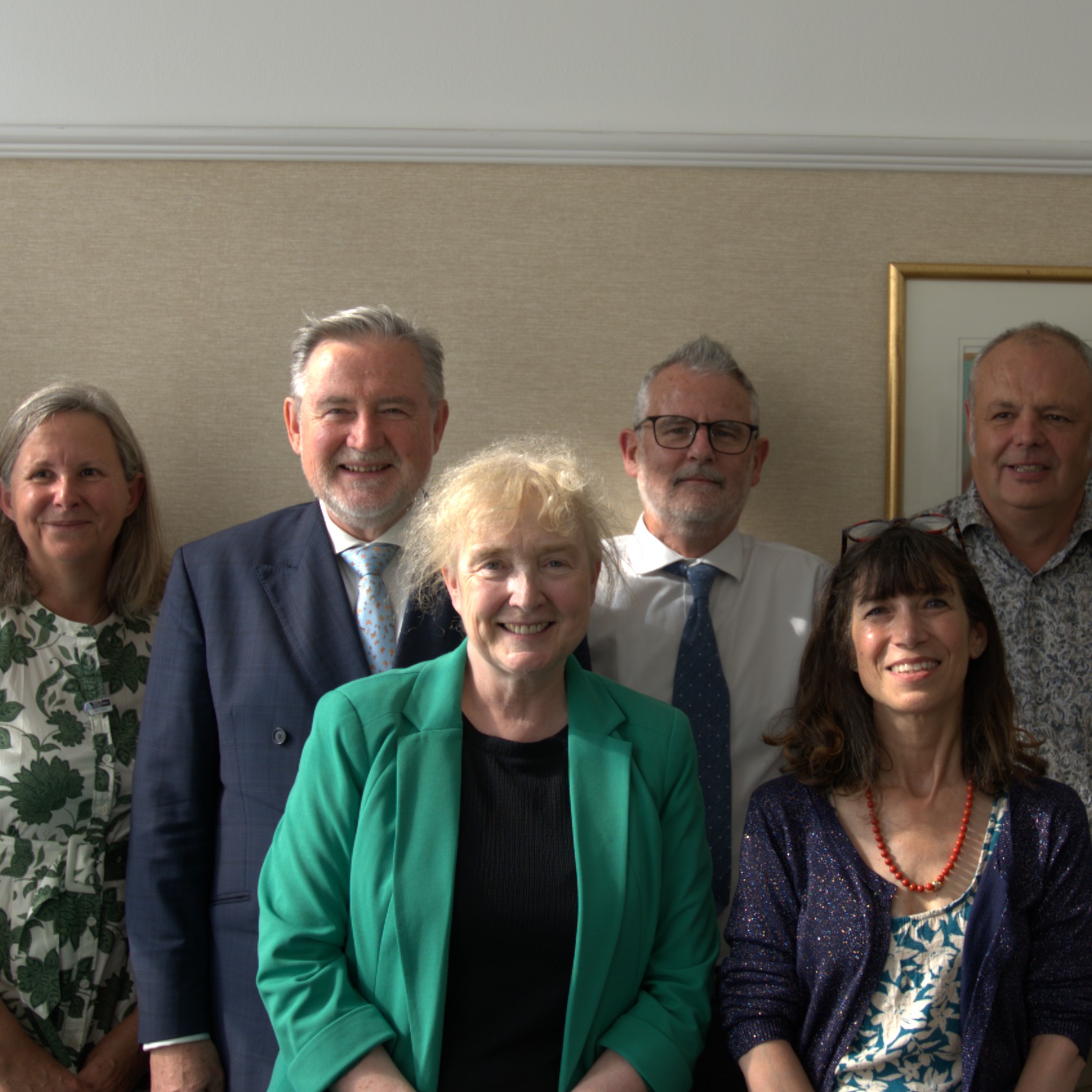 Professor Helen Roy, Barry Gardiner, Manuela Perteghella, Lord Randall, Irene Campbell, Blake Stephenson, Adrian Ramsay, Professor Jeff Ollerton, Professor Phil Stevenson and Tom Leeman coming together for The Bees, Pollinators and Invertebrates APPG's first oral evidence session for our inquiry into invasive species and their impact on pollinator health.